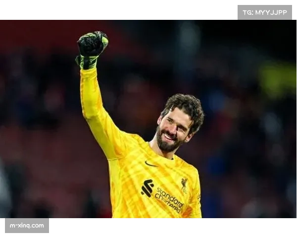 西班牙门将玛玛达什维利神勇扑点力保球门获对手盛赞成全场焦点