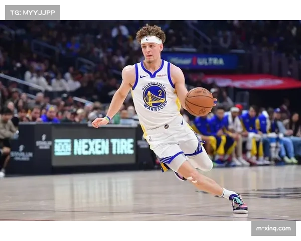 波杰姆斯基砍下23分8助攻勇士仍憾负湖人吞赛季首场失利