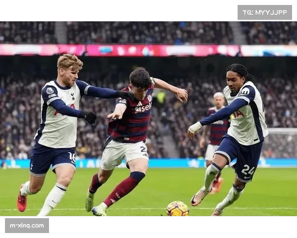 曼联2-2热刺,里沙利松补时绝杀遭德里赫特读秒扳平