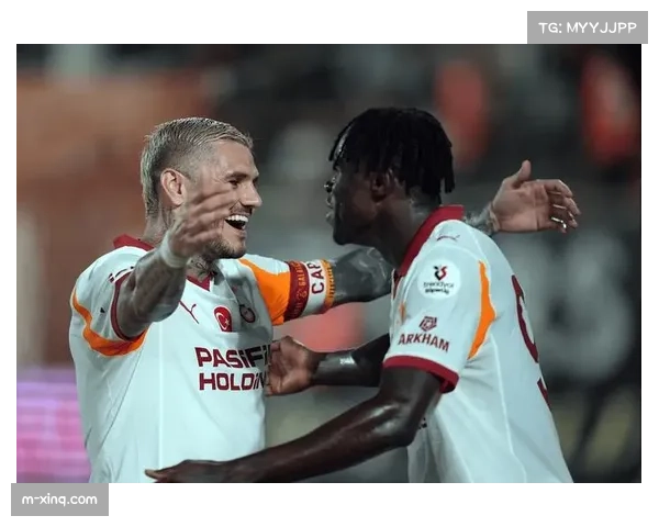 伊卡尔迪的救赎之路:从争议前锋到土超射手王